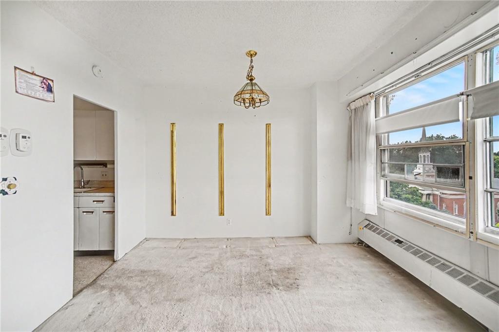 333 W Meyer Boulevard Property Photo 4