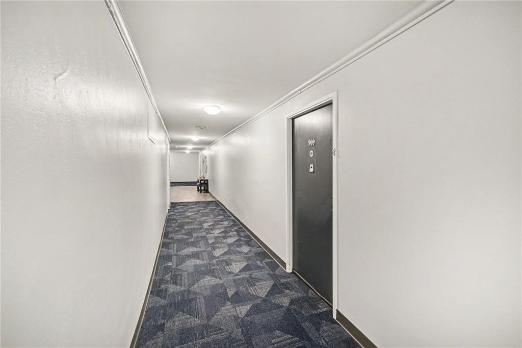 333 W Meyer Boulevard Property Photo 10