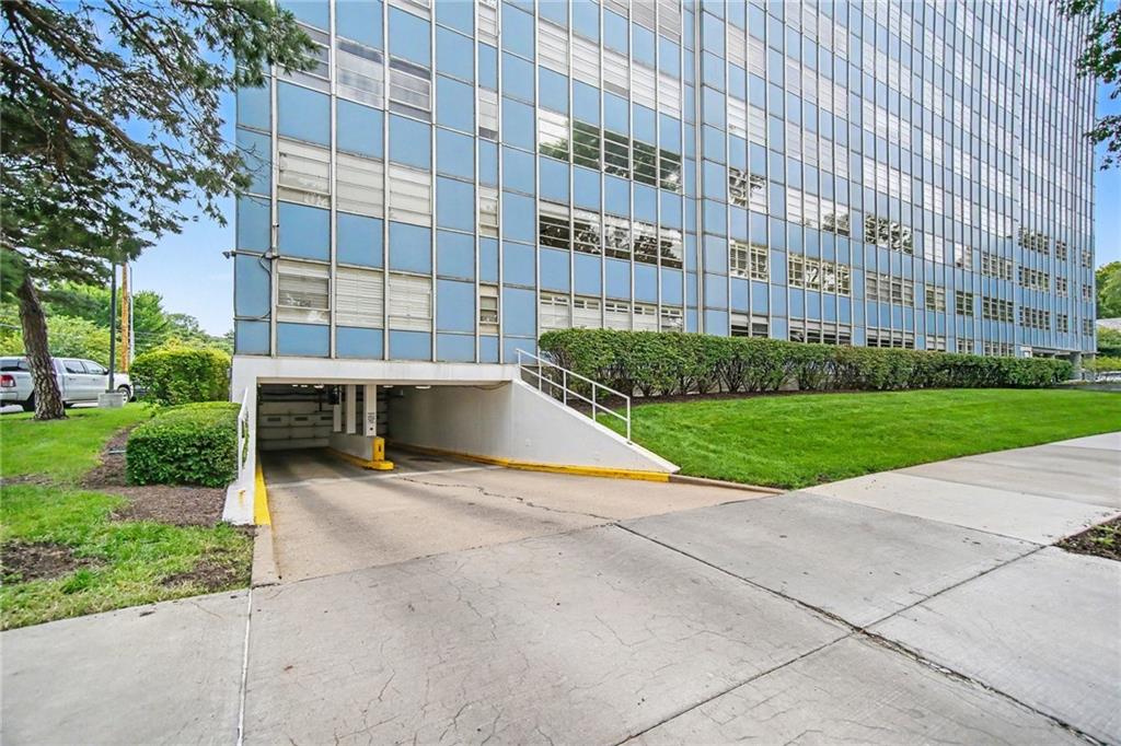 333 W Meyer Boulevard Property Photo 33