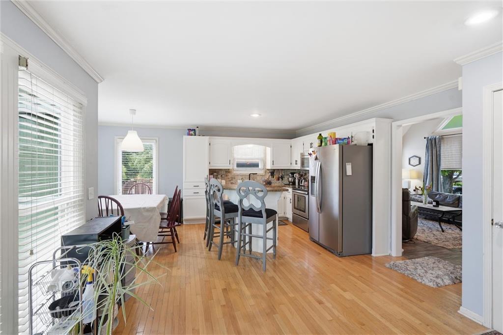 12264 S Crest Drive Property Photo 3