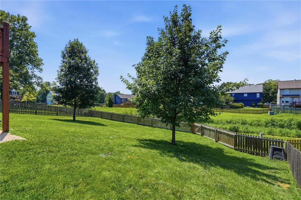12264 S Crest Drive Property Photo 15