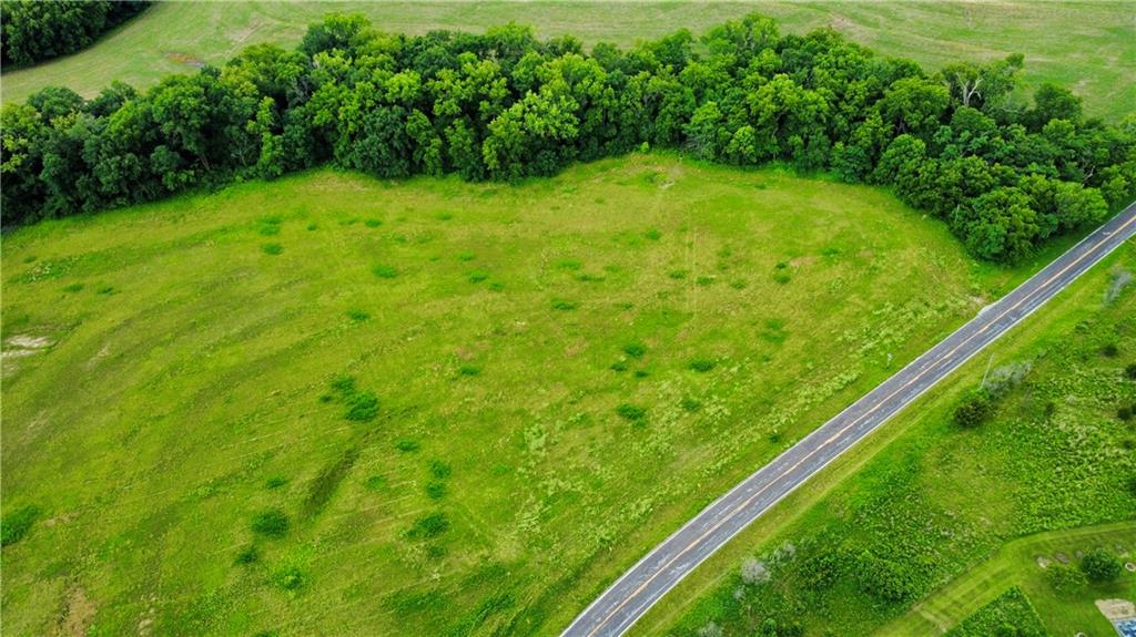8787 Se V Highway Property Photo 2