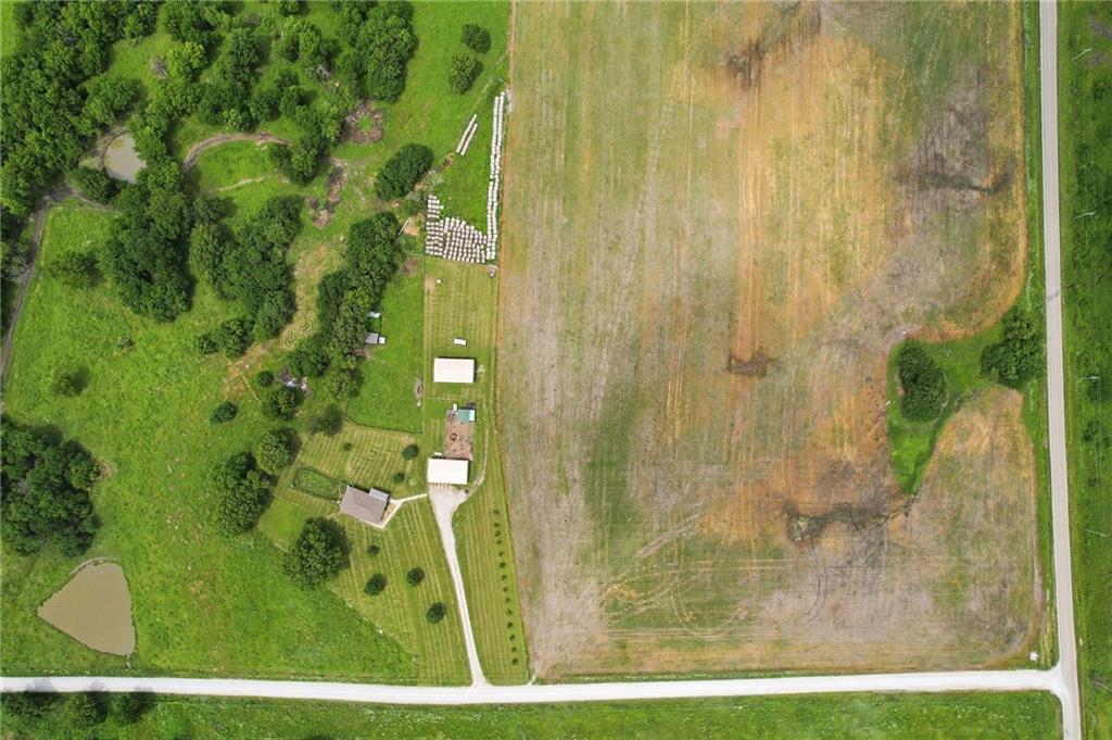 1389 Nw 1000th Road Property Photo 45