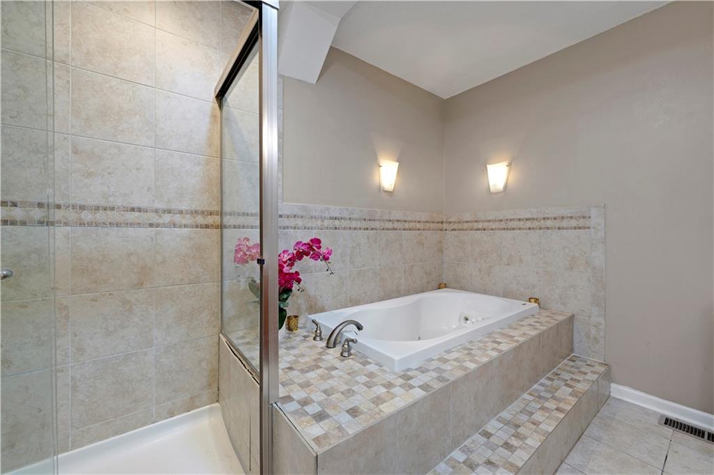 3738 N 123rd Street Property Photo 20