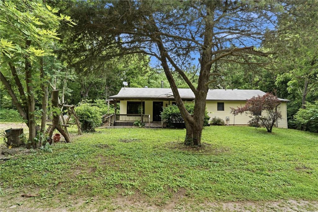 17052 Dempsey Road Property Photo 4