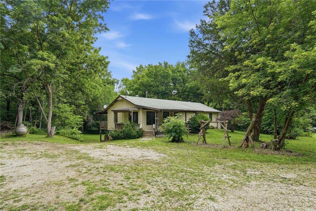17052 Dempsey Road Property Photo 6