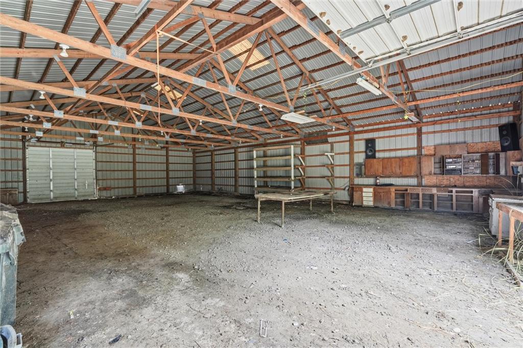 17052 Dempsey Road Property Photo 9