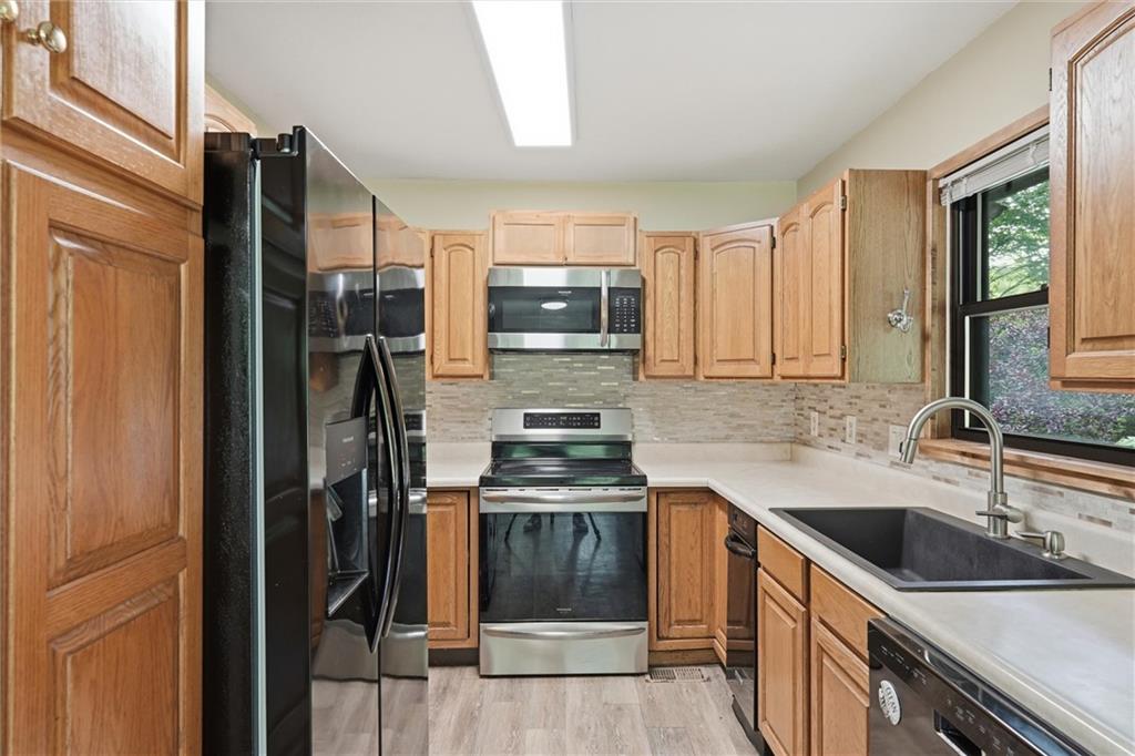 17052 Dempsey Road Property Photo 15