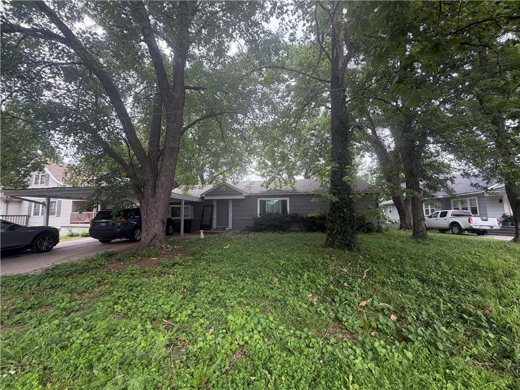 6036 Sewell Avenue Property Photo 1
