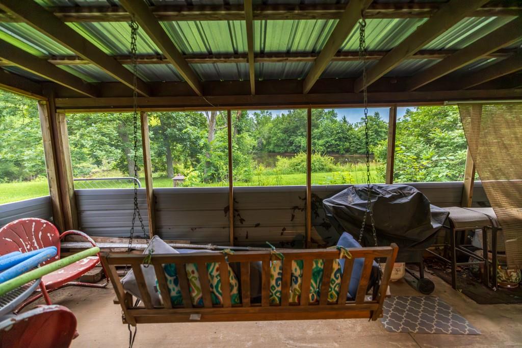 620 Sw T Highway Property Photo 57