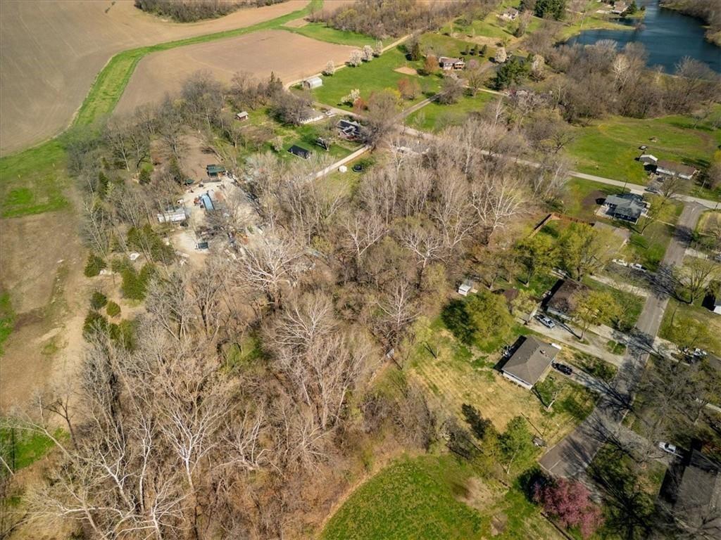Chickadee Court Property Photo 4