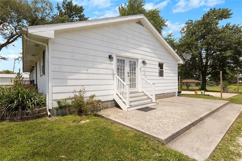 107 E Maple Street Property Photo 23