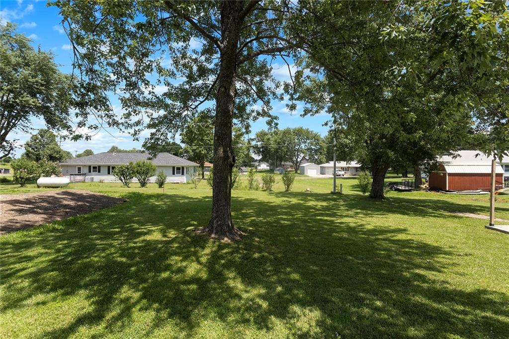 107 E Maple Street Property Photo 25