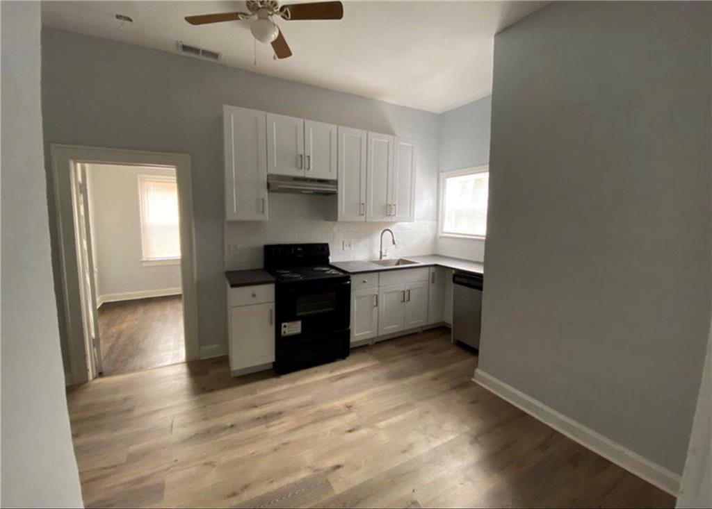 2727 Vine Street Property Photo 5