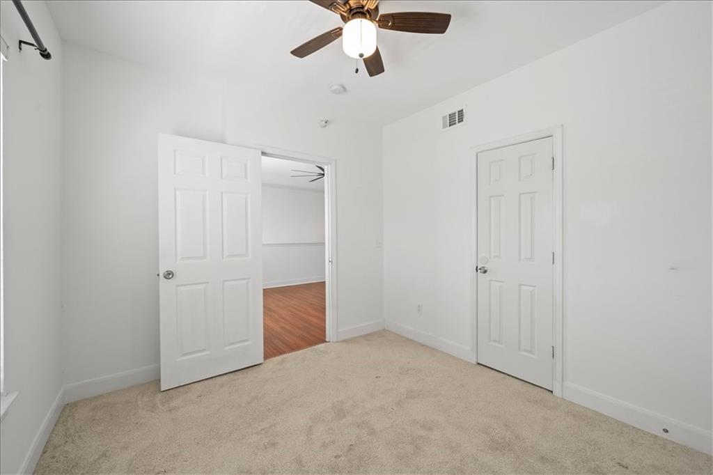 11625 Tomahawk Creek Parkway Property Photo 13
