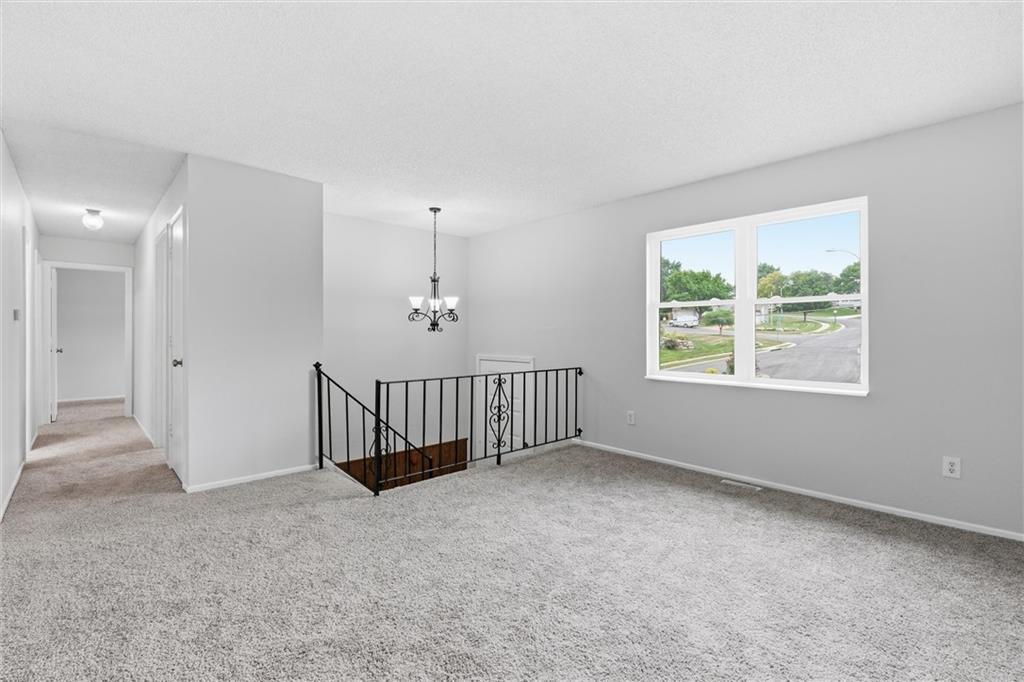 5212 Nw Valley View Road Property Photo 8