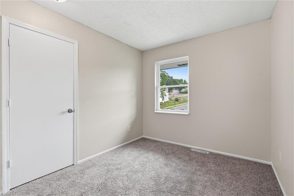 5212 Nw Valley View Road Property Photo 20