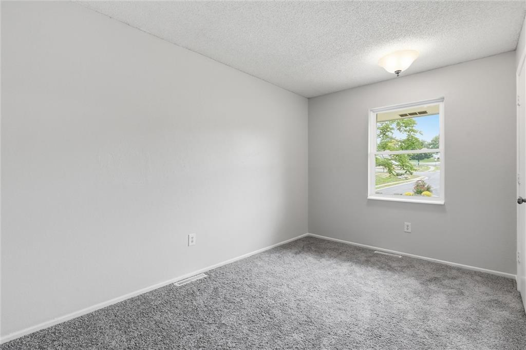 5212 Nw Valley View Road Property Photo 24