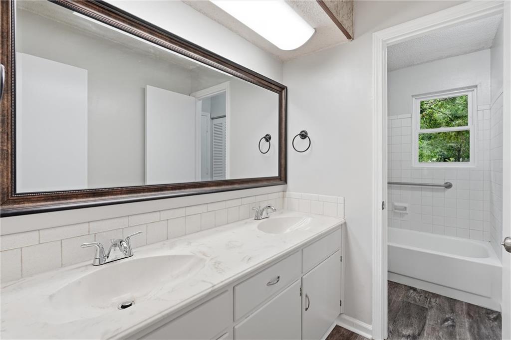 5212 Nw Valley View Road Property Photo 26