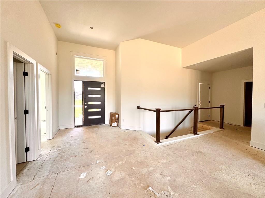 8304 Nw 90th Street Property Photo 3