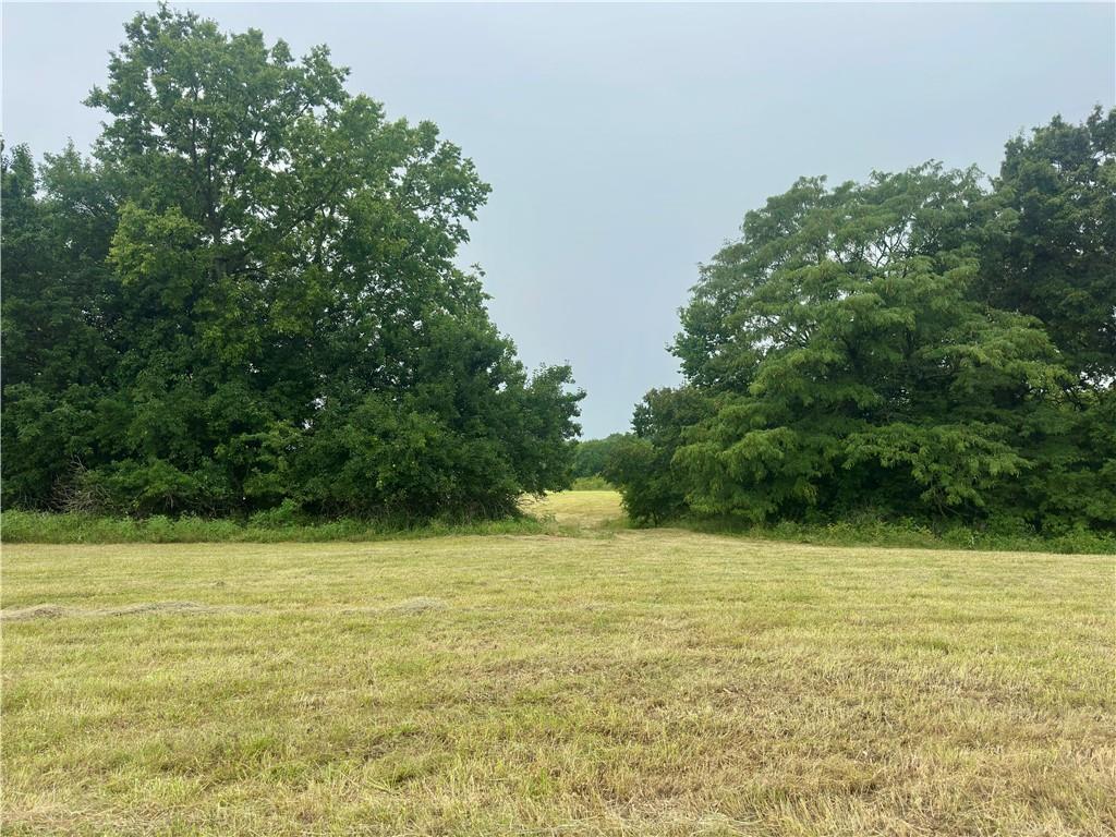 45101 E N Highway Property Photo 5
