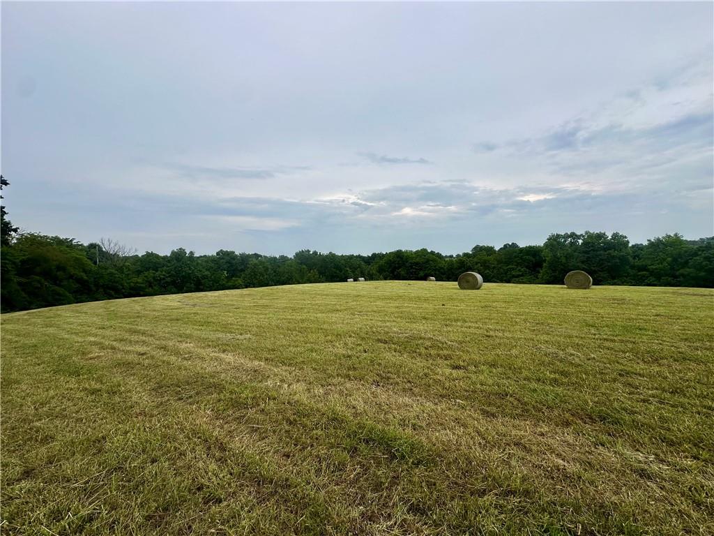 45101 E N Highway Property Photo 6