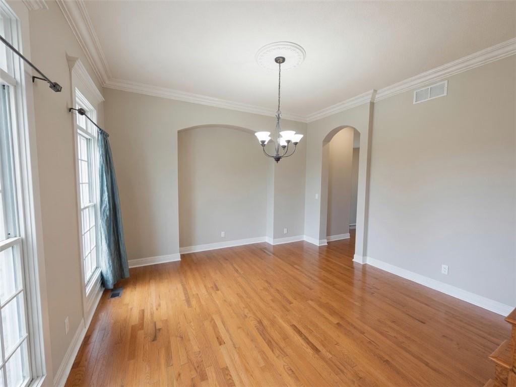 10319 N Saline Avenue Property Photo 6