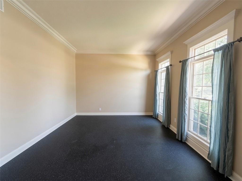 10319 N Saline Avenue Property Photo 7