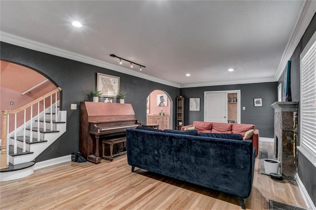 7421 Forest Avenue Property Photo 4