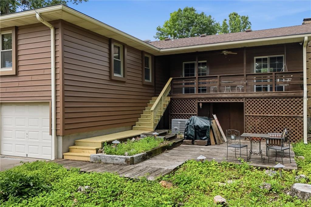 1003 N Garner Street Property Photo 4