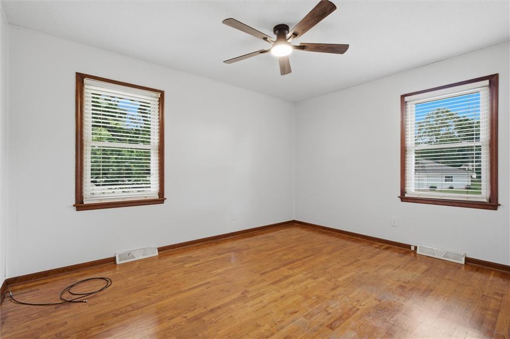 1003 N Garner Street Property Photo 19