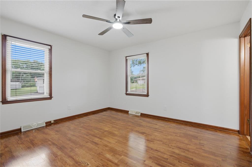 1003 N Garner Street Property Photo 20
