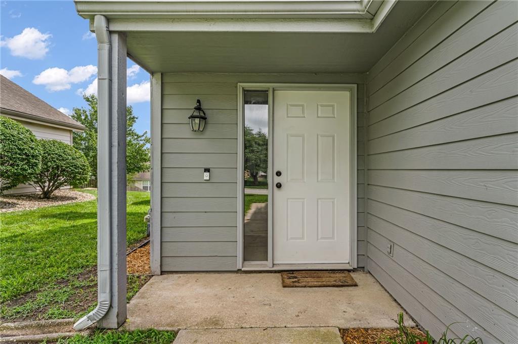 4929 Stoneback Place Property Photo 6