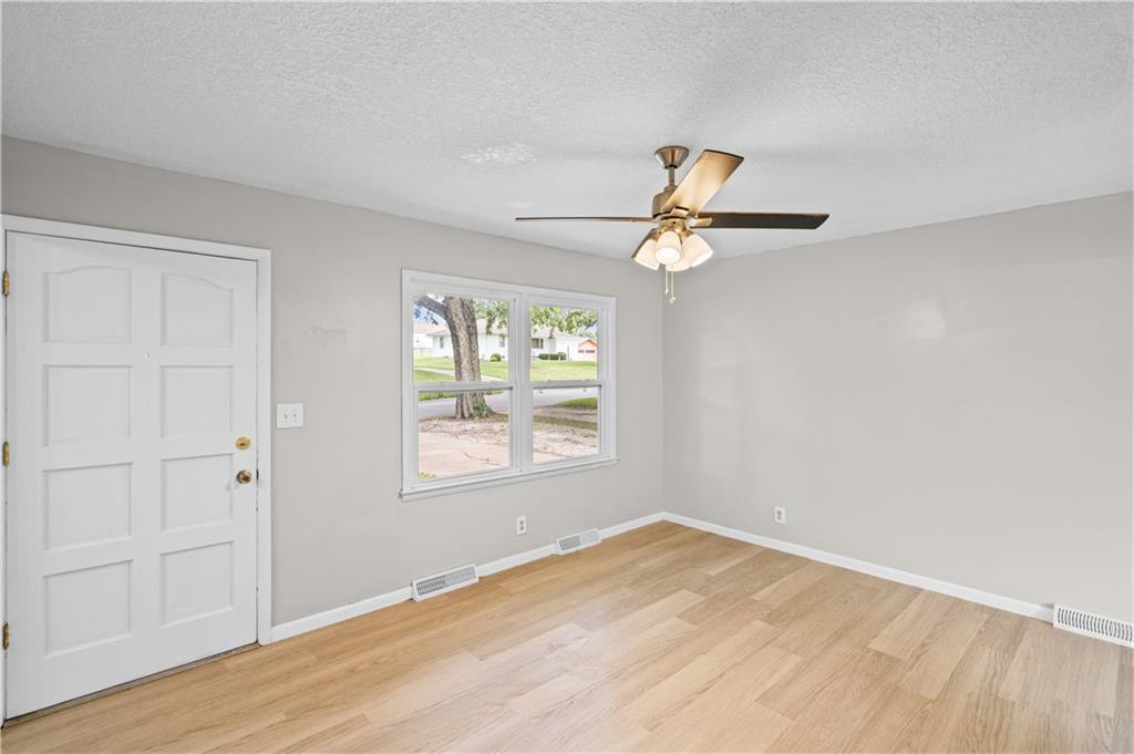 1104 Lexington Road Property Photo 4