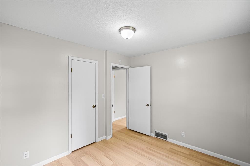 1104 Lexington Road Property Photo 16