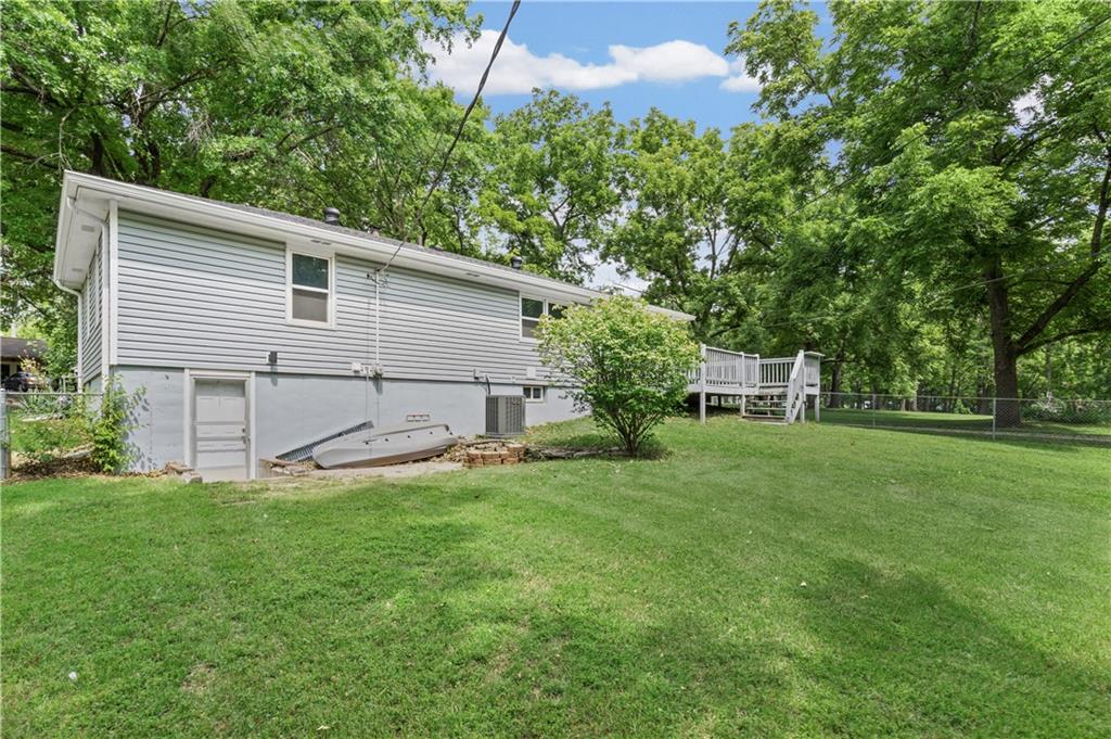 1104 Lexington Road Property Photo 23