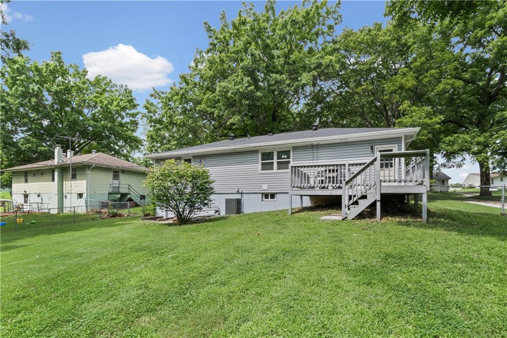 1104 Lexington Road Property Photo 24