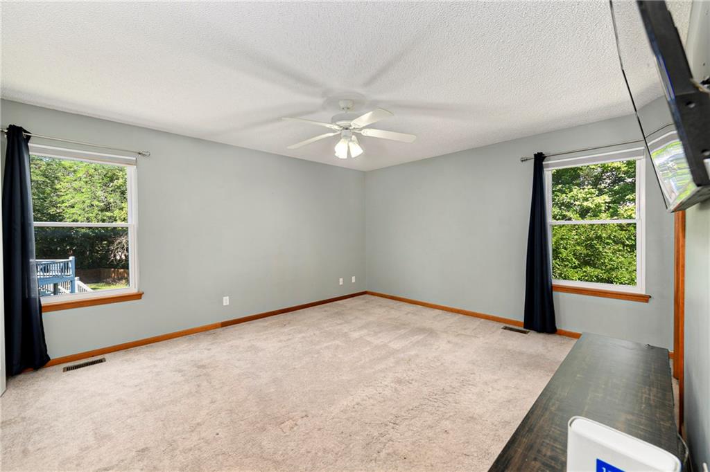 604 Hawthorne Place Property Photo 26