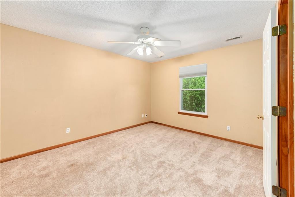 604 Hawthorne Place Property Photo 37