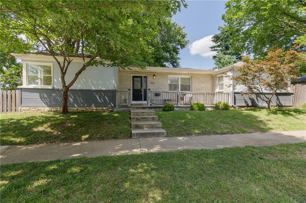 800 E 73rd Street Property Photo 3