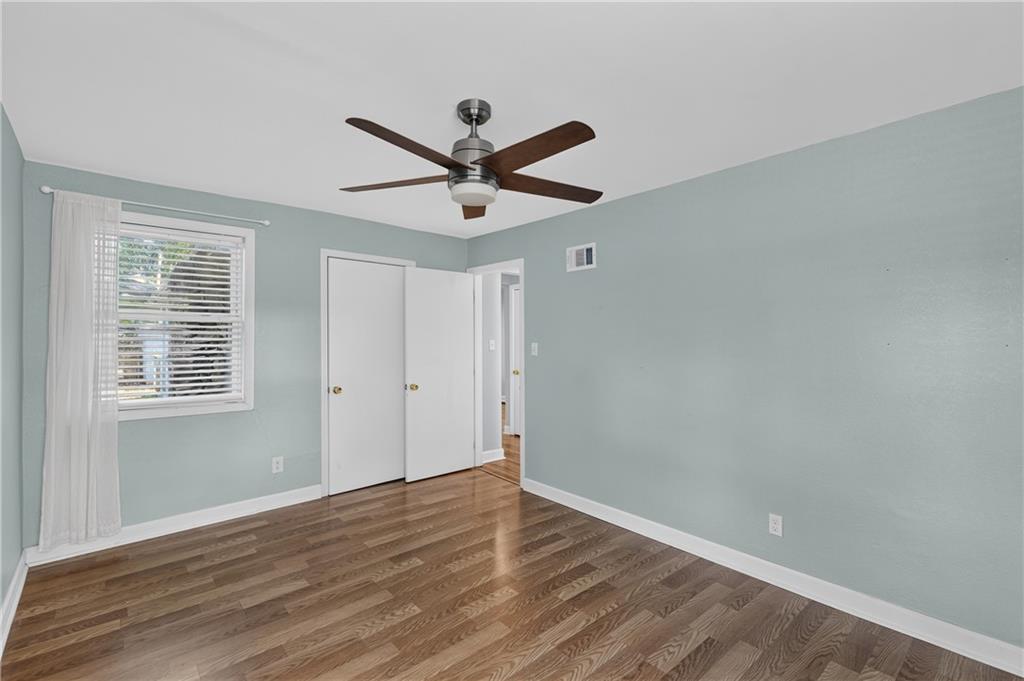 800 E 73rd Street Property Photo 18