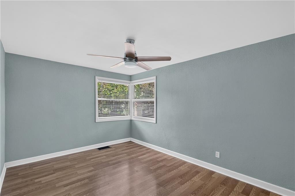800 E 73rd Street Property Photo 19