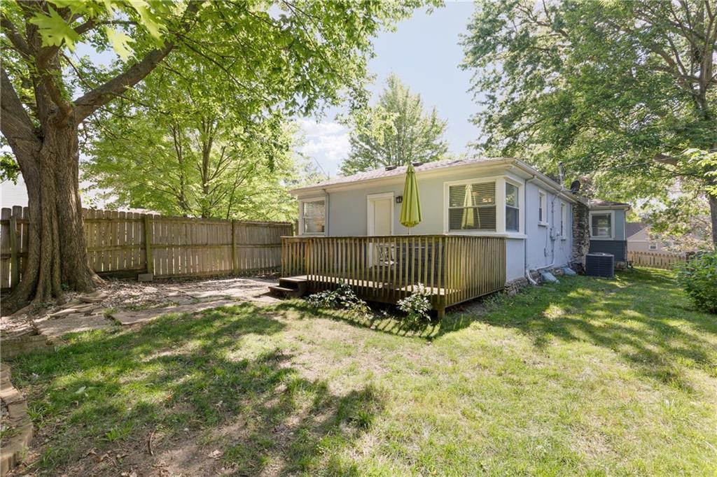 800 E 73rd Street Property Photo 26