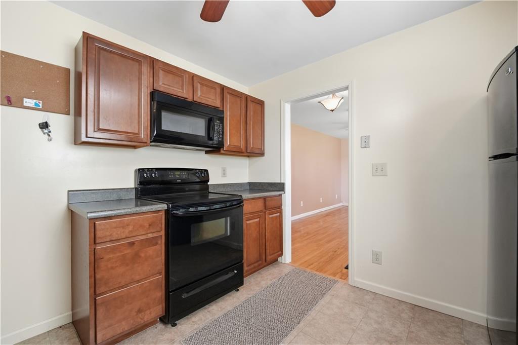 1430 S Kings Highway Property Photo 15
