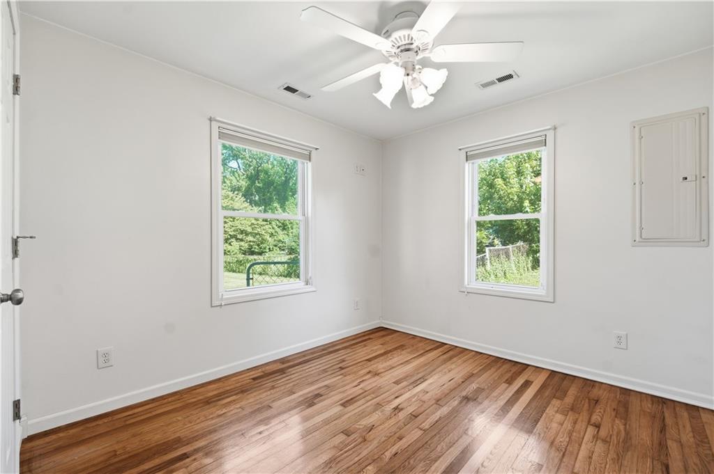 1430 S Kings Highway Property Photo 20