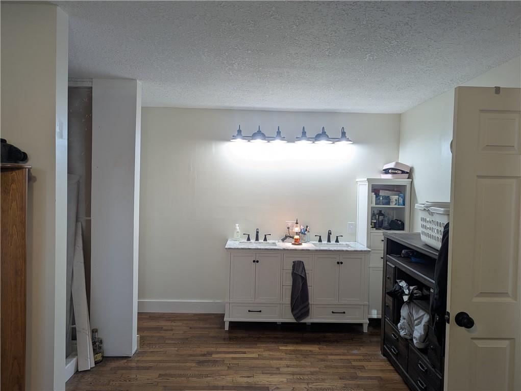 6426 Ne Witt Road Property Photo 18