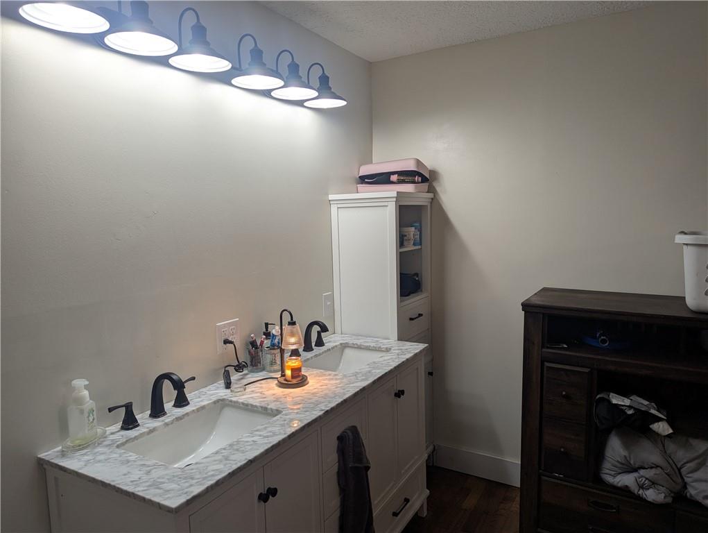 6426 Ne Witt Road Property Photo 20