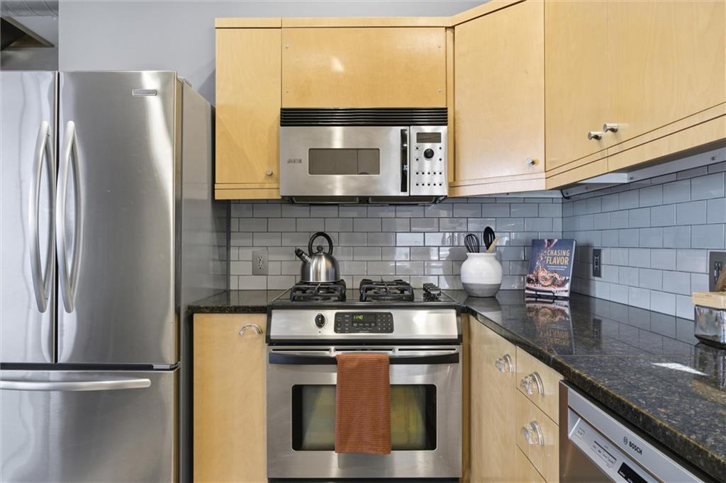 1520 Jarboe Street Property Photo 11