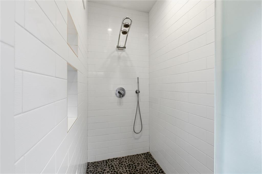 1520 Jarboe Street Property Photo 24