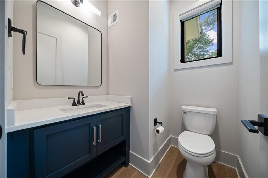 2705 W 74th Street Property Photo 28